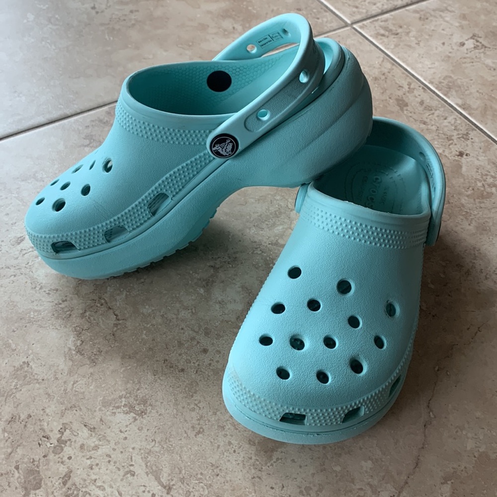 Crocs Classic Platform Clog Women’s Size 5